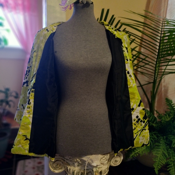 Open Front Jacket - Picture 5 of 9